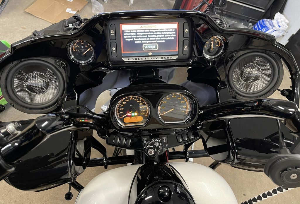 Image #1 from Julio Cruz