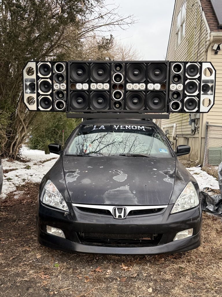 Image #2 from Tavío