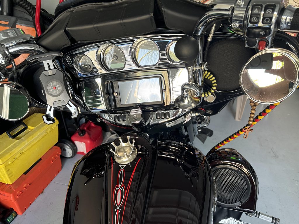 Image #2 from Izzy Cruz