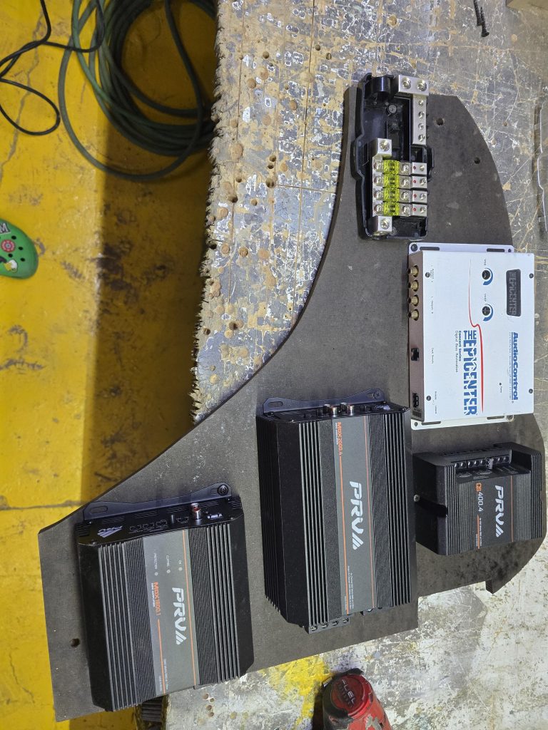 Image #1 from Luis Mora