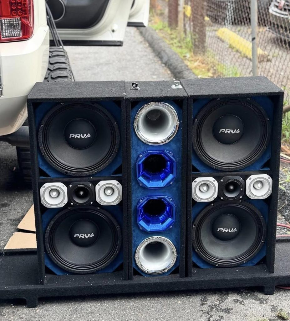 Image #1 from Eduardo Martinez